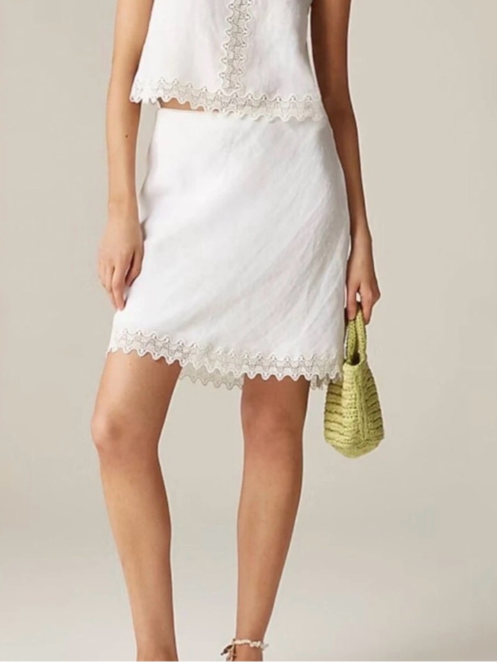 NWT J CREW Gwen lace-trim slip skirt in linen in white. NWT